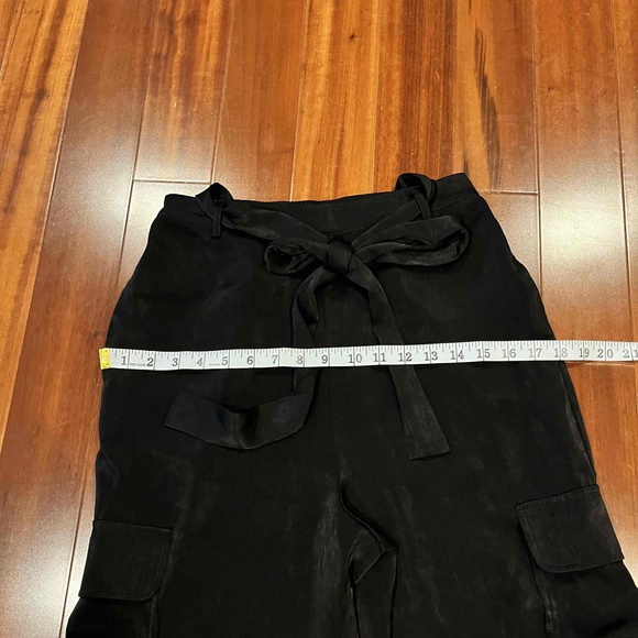 Lovers And Friends Black Pants Jogger Silky Elastic Tie Waist Cropped Size Small - Picture 6 of 8